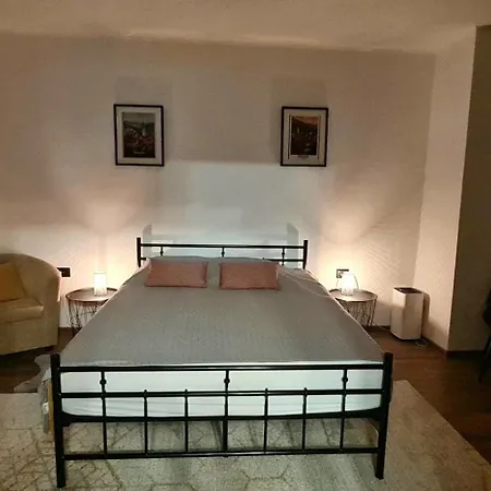 Apartment Black Church *