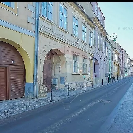 公寓 Black Church *